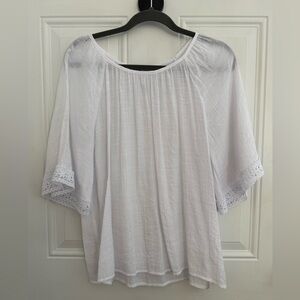 Counterparts White Women's Blouse with Lace Sleeves. Medium